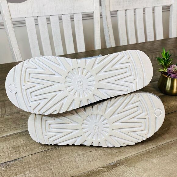 UGG Classic Mini Boot Pull On Short Light Blue Suede Sherpa Women’s Size 9 - Picture 6 of 6